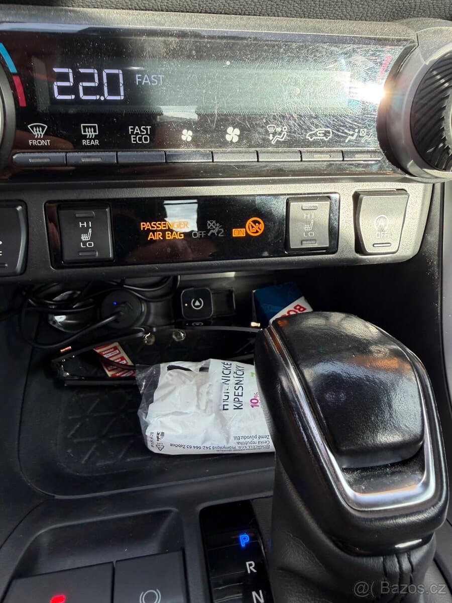 2019 Toyota RAV4 - 12