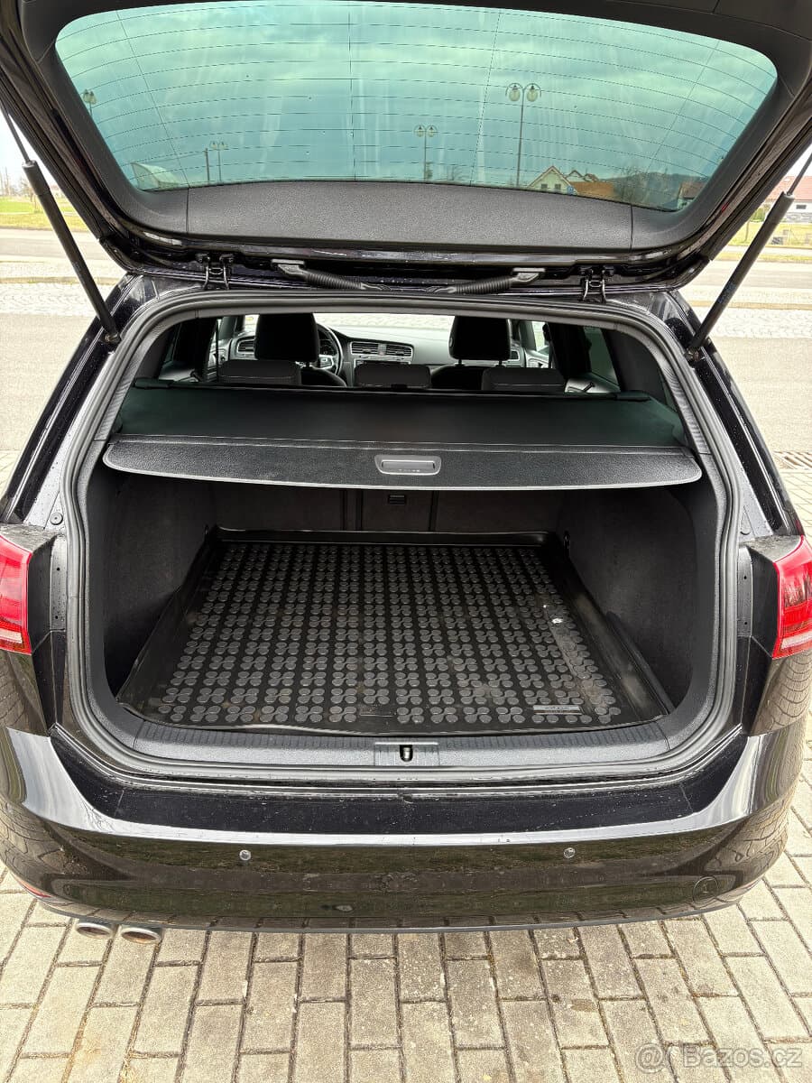 Volkswagen GOLF - 12