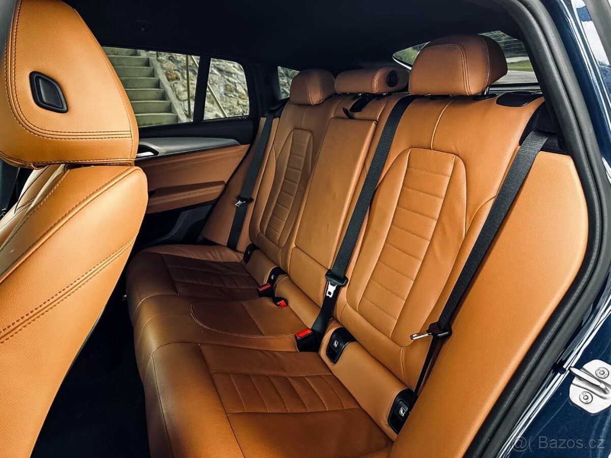 2021 BMW X4 - 12