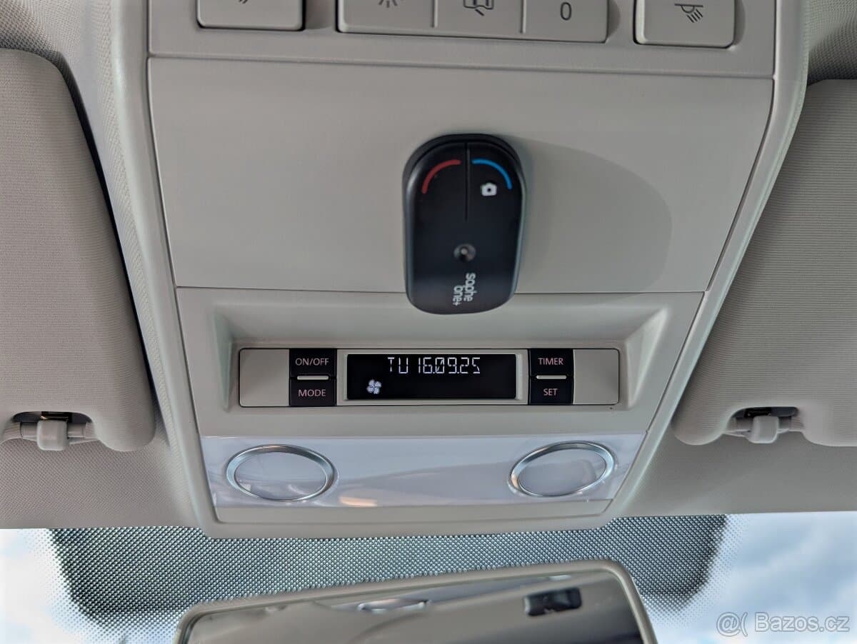 2015 Volkswagen MULTIVAN - 12