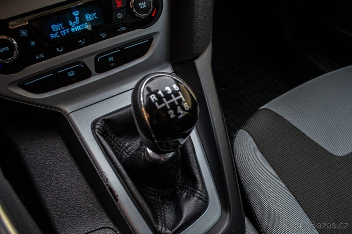 2012 Ford FOCUS - 12