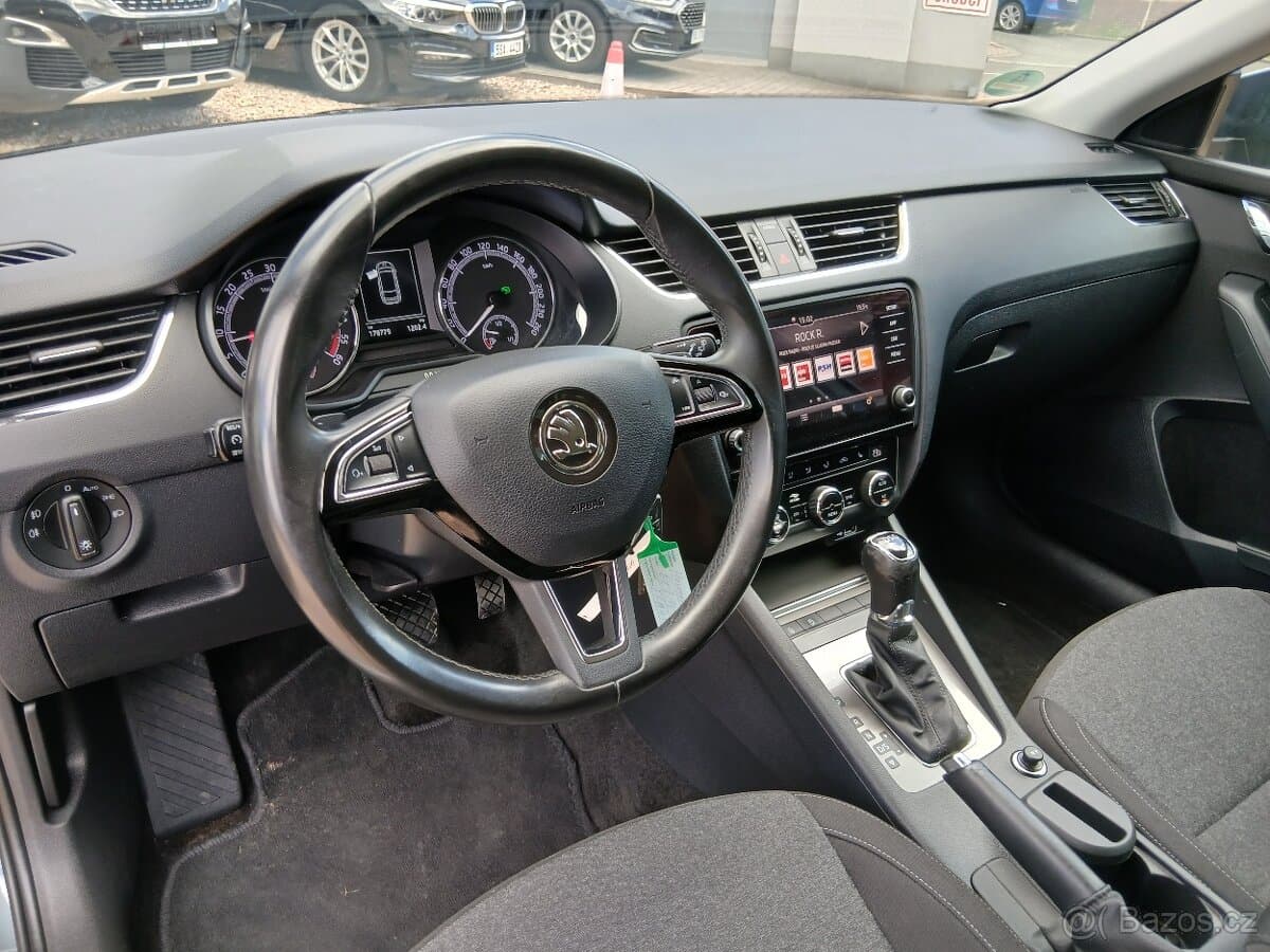 2020 Škoda OCTAVIA - 12