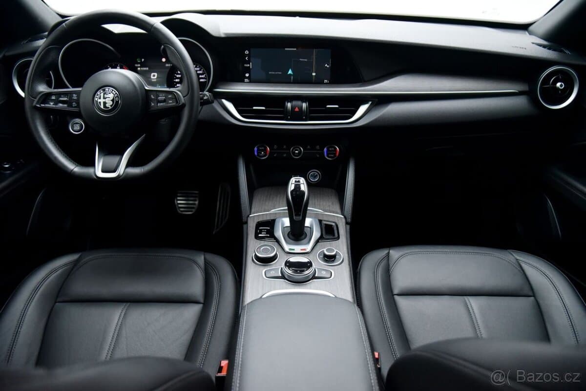 2023 Alfa Romeo STELVIO - 12