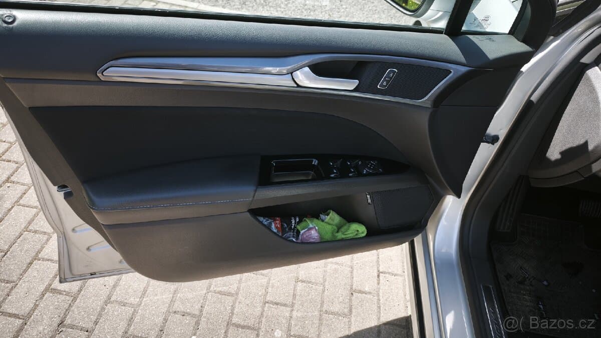 2019 Ford MONDEO - 12