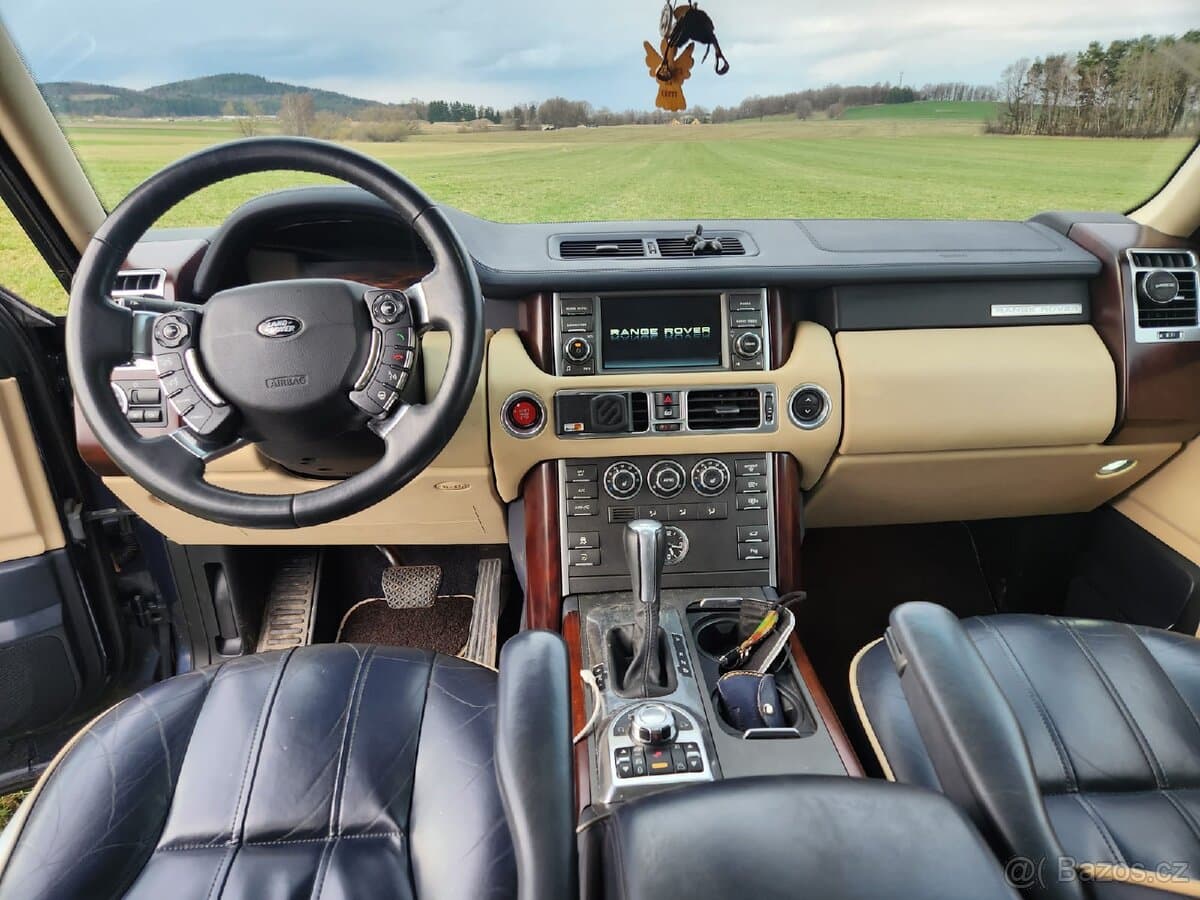 2010 Land Rover RANGE ROVER - 12