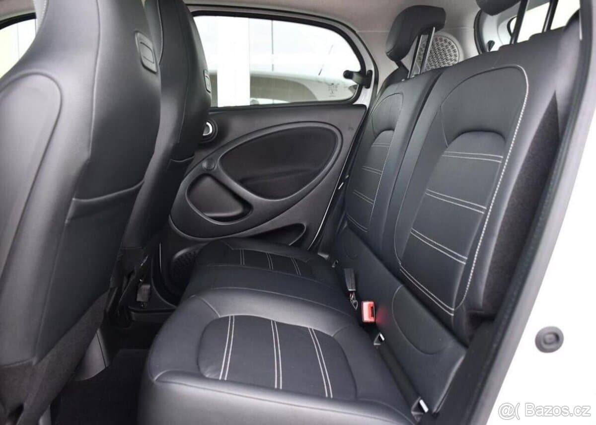 2021 Smart FORFOUR - 12