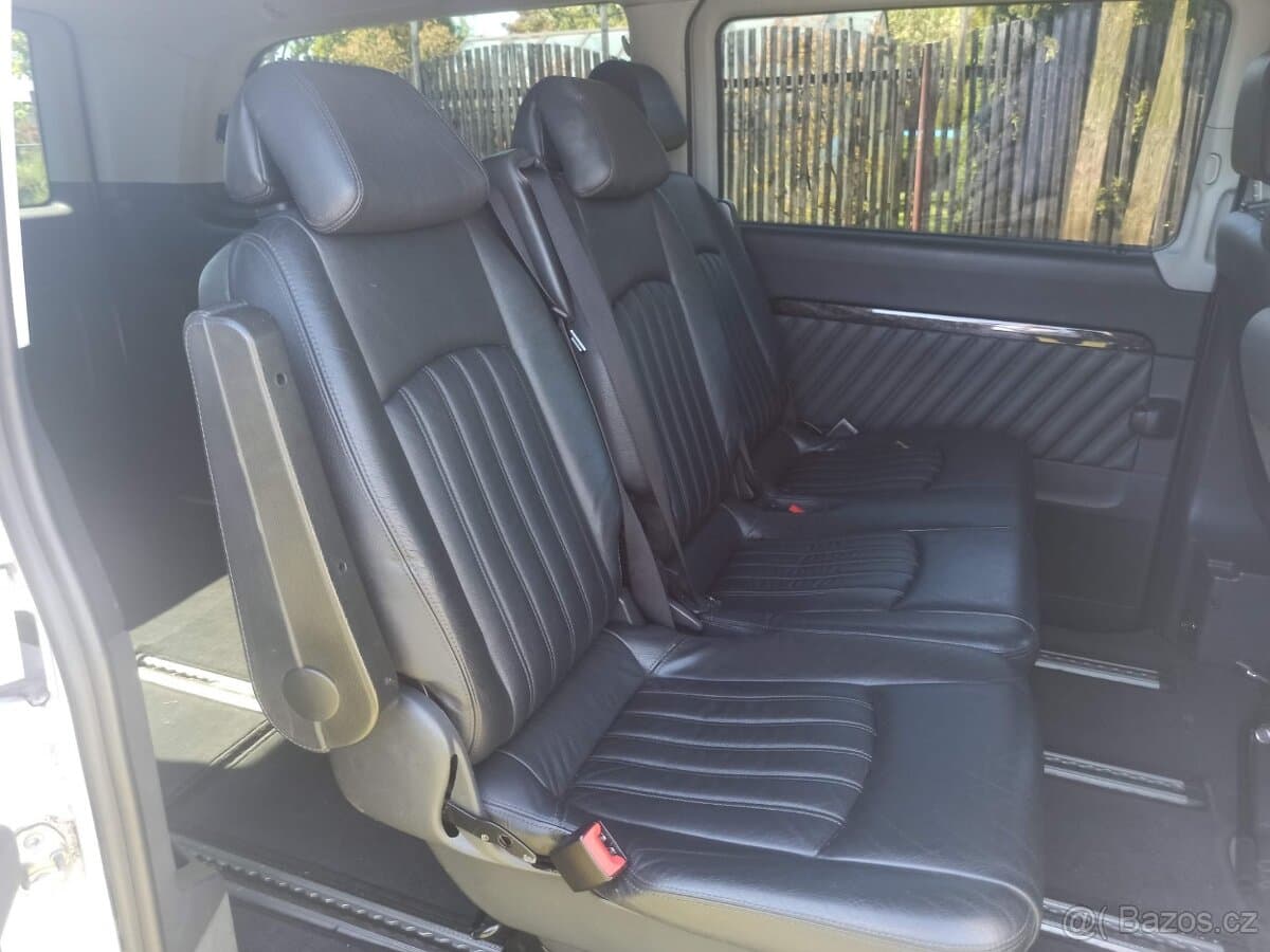 2011 Mercedes-Benz VIANO - 12