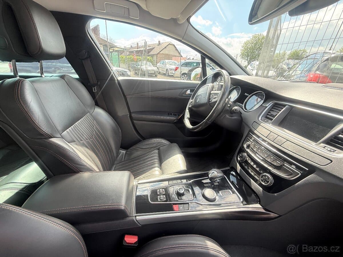 2015 Peugeot 508 - 12