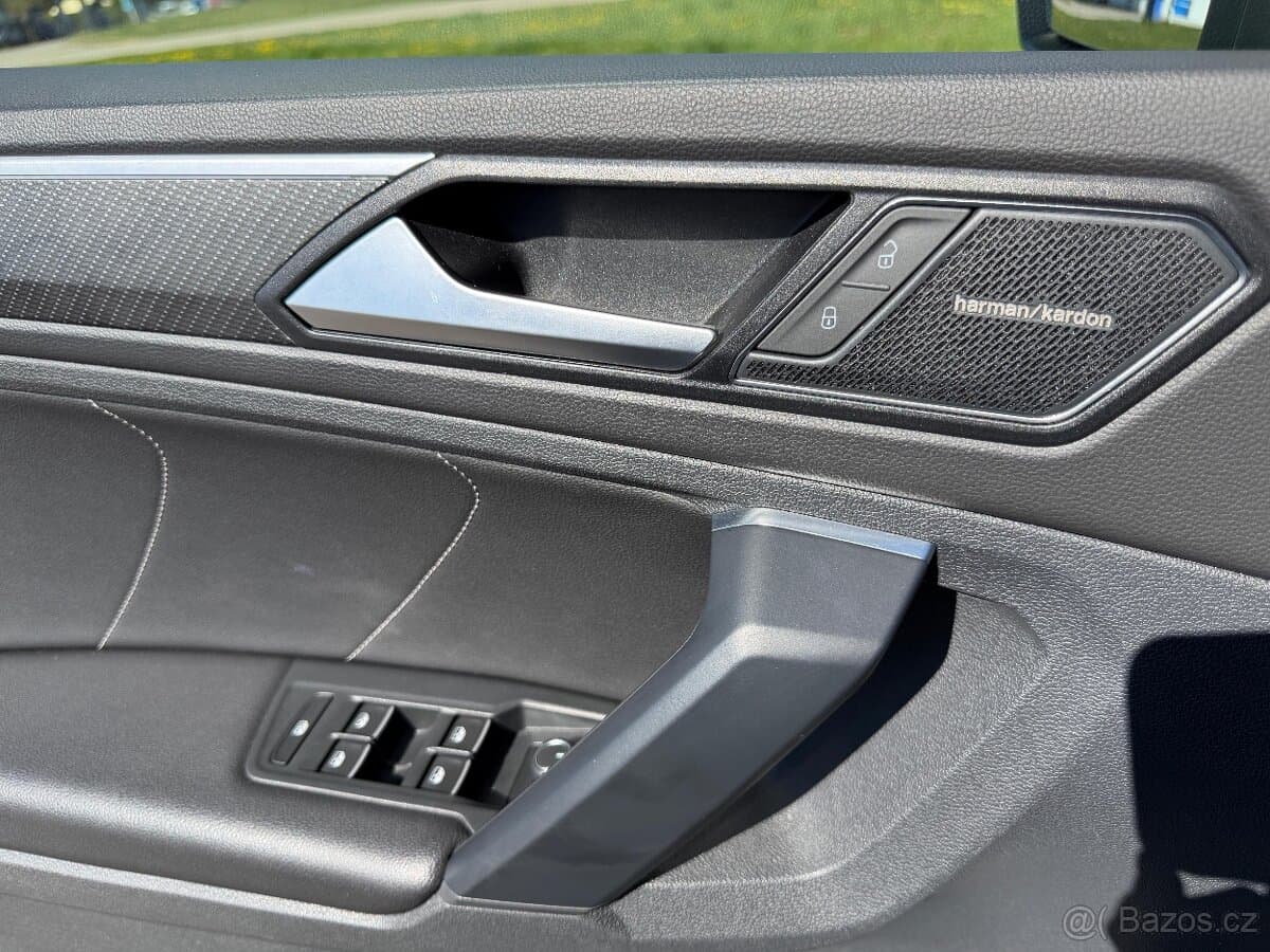 2022 Volkswagen TIGUAN - 12