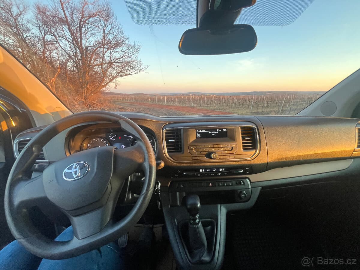 2018 Toyota PROACE - 12