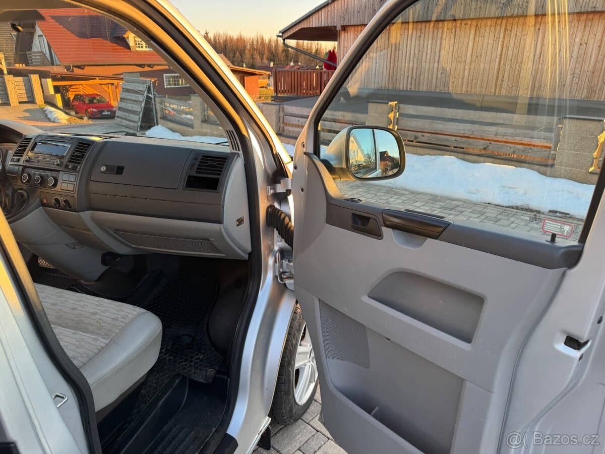 2013 Volkswagen TRANSPORTER - 12