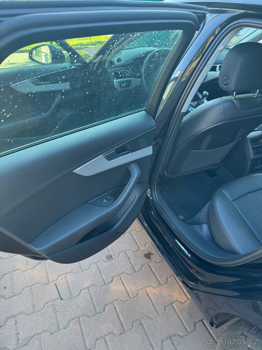 2017 Audi A4 - 12