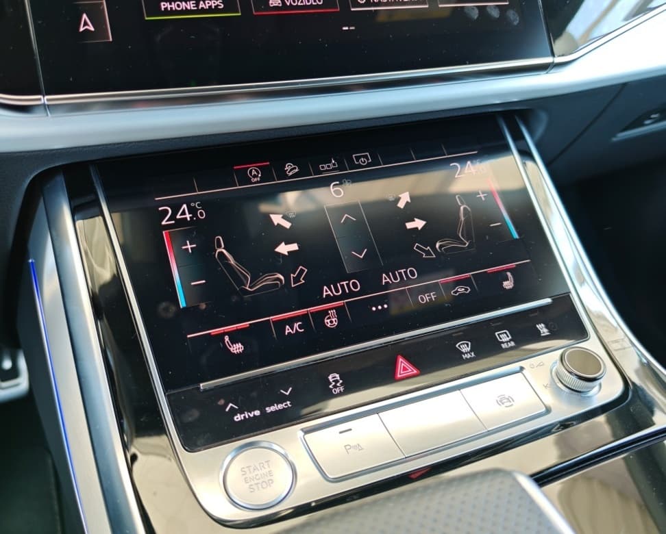2020 Audi Q8 - 12