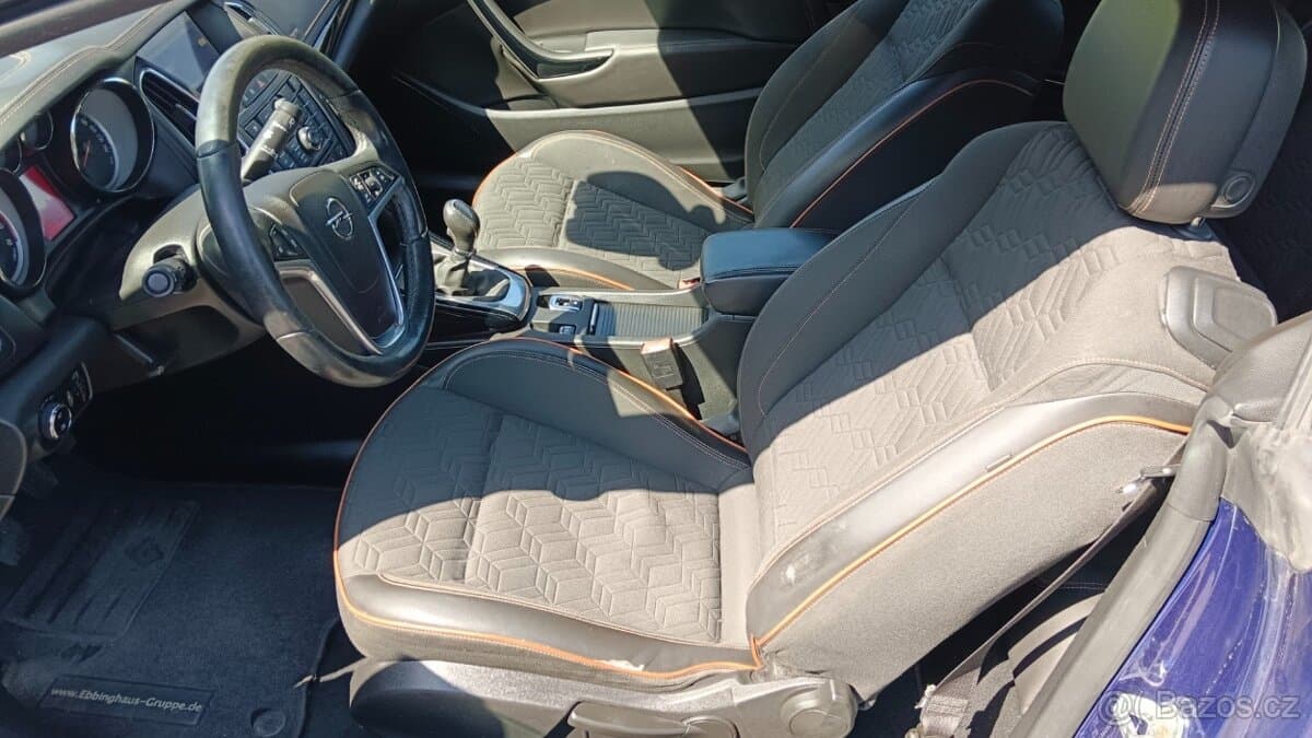 2013 Opel CASCADA - 12