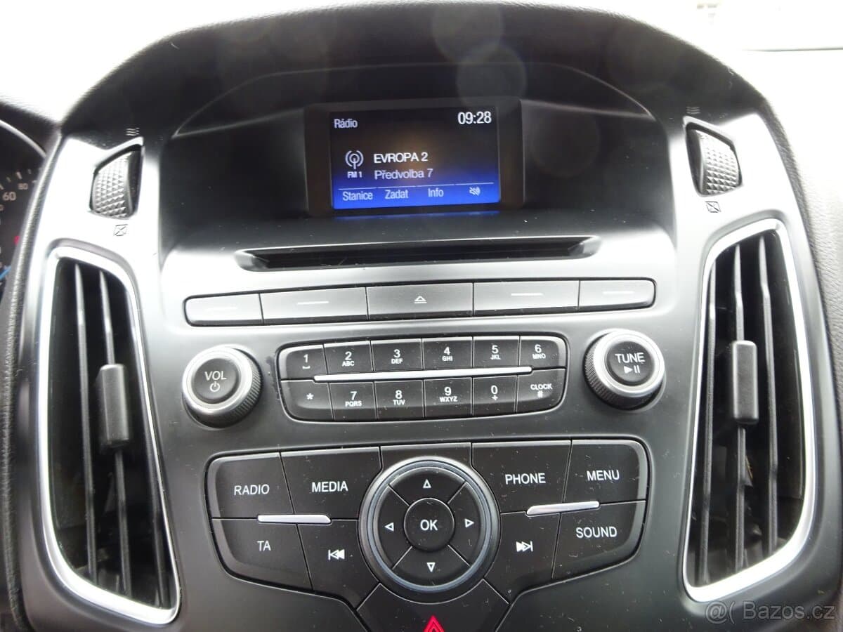 2015 Ford FOCUS - 12