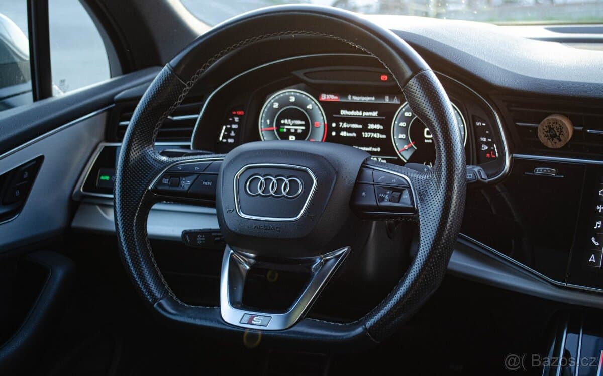 2020 Audi Q7 - 12