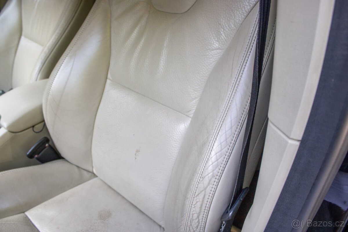 2011 Volvo XC60 - 12