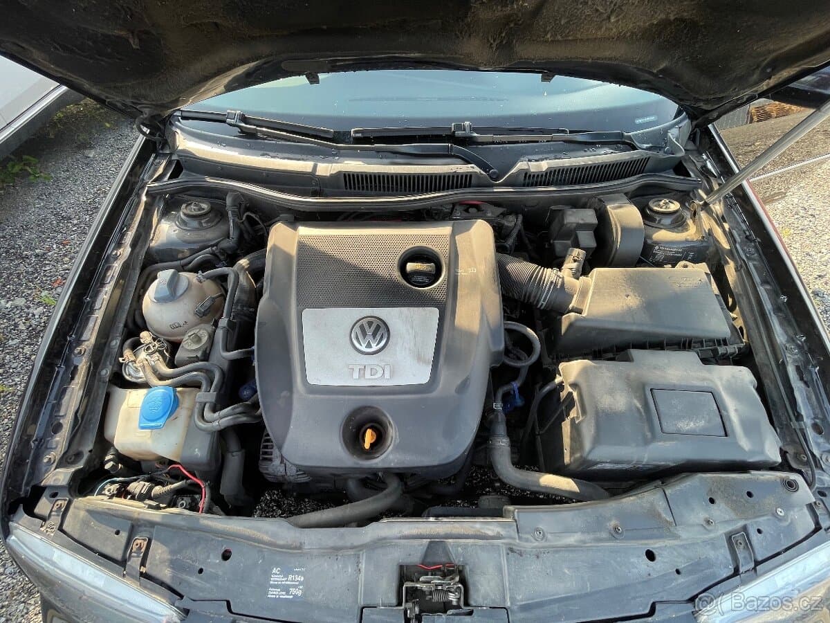 Volkswagen BORA - 12