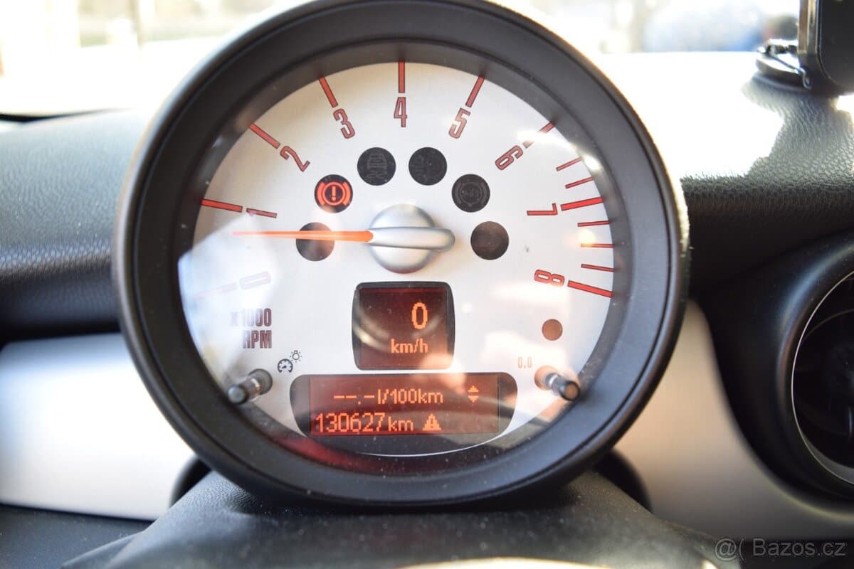 2010 Mini COOPER - 12