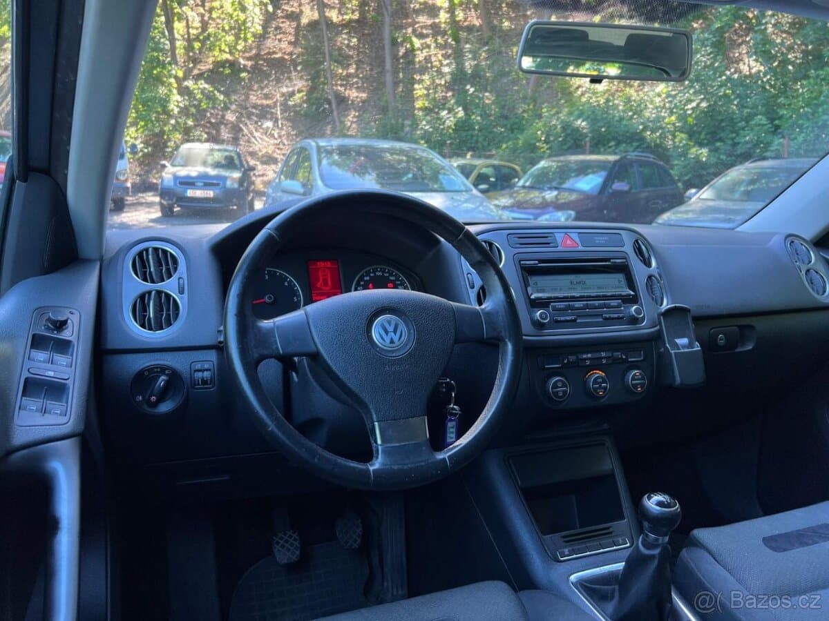 2009 Volkswagen TIGUAN - 12