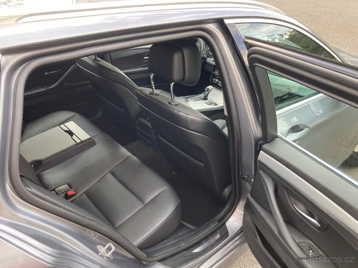 2012 BMW 5-SERIES - 12