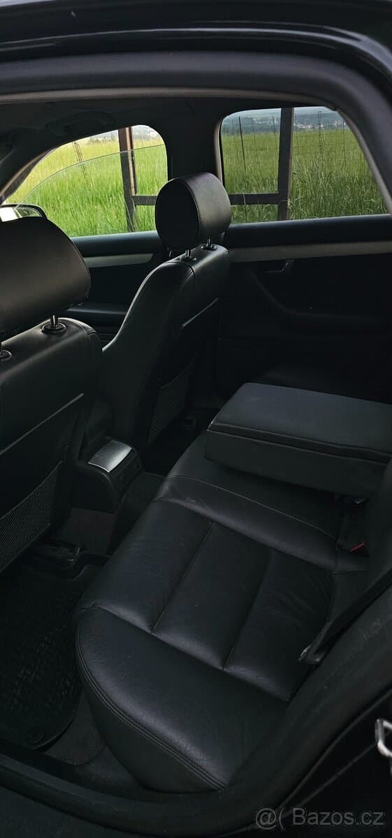 2004 Audi A4 - 12