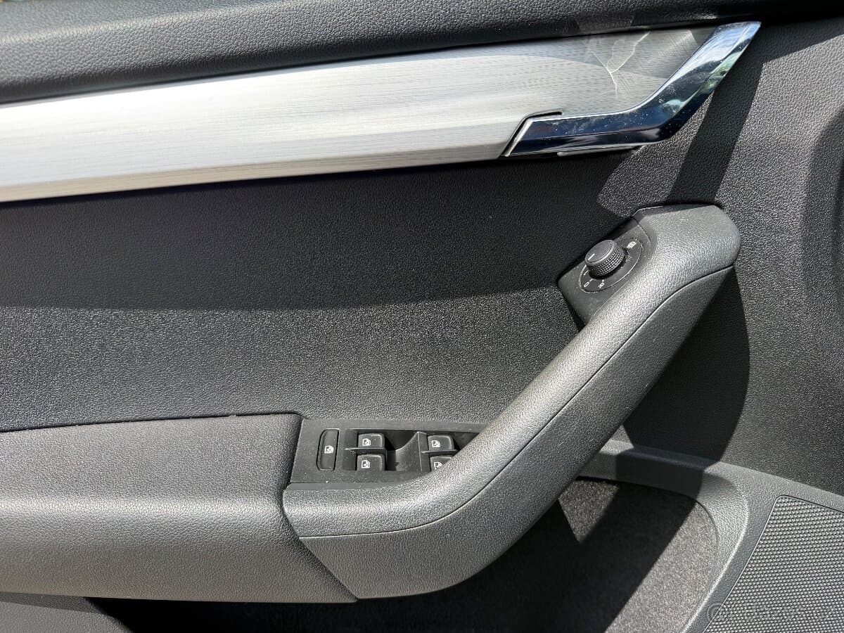 2017 Škoda OCTAVIA - 12