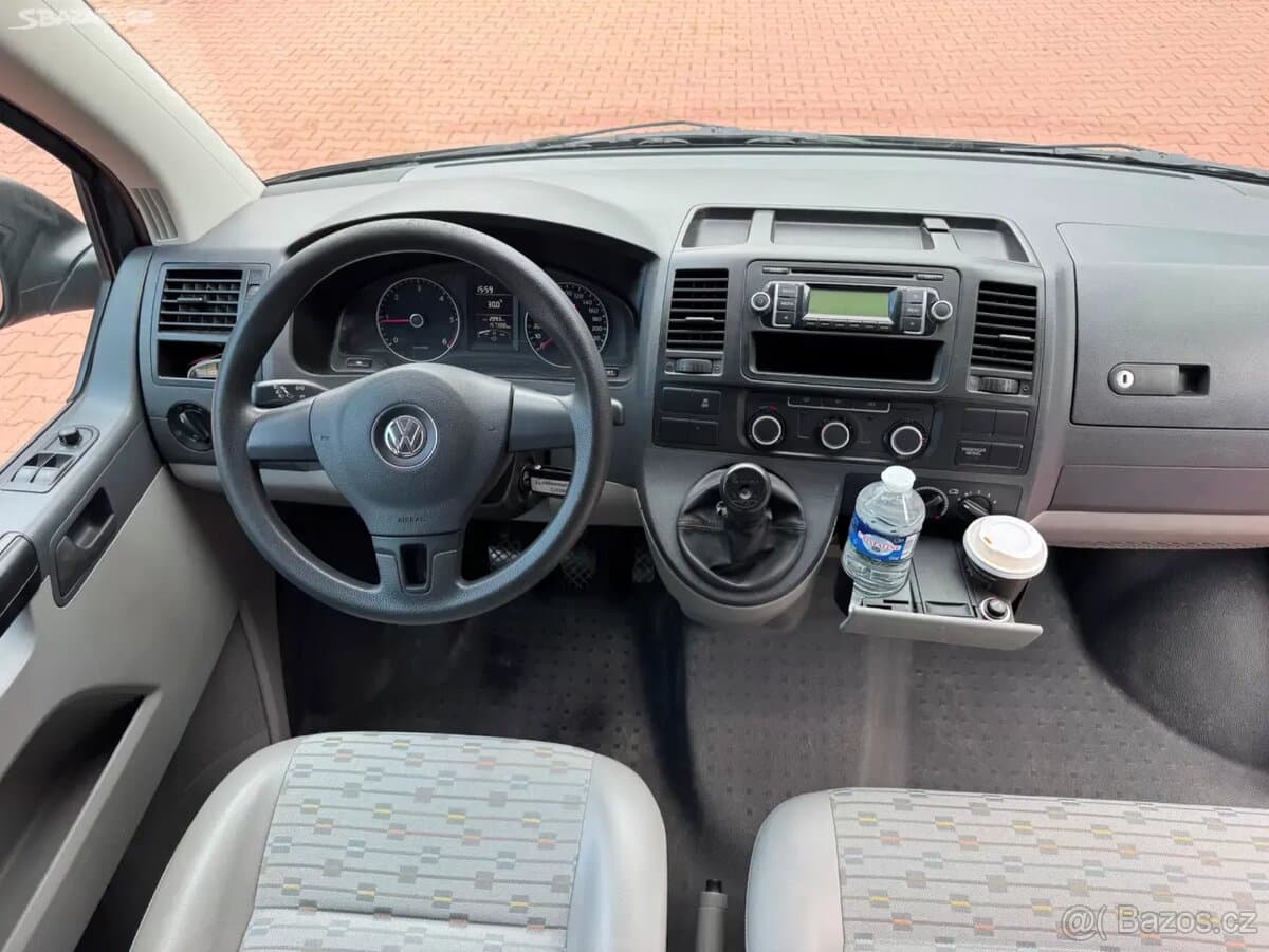 2010 Volkswagen TRANSPORTER - 12