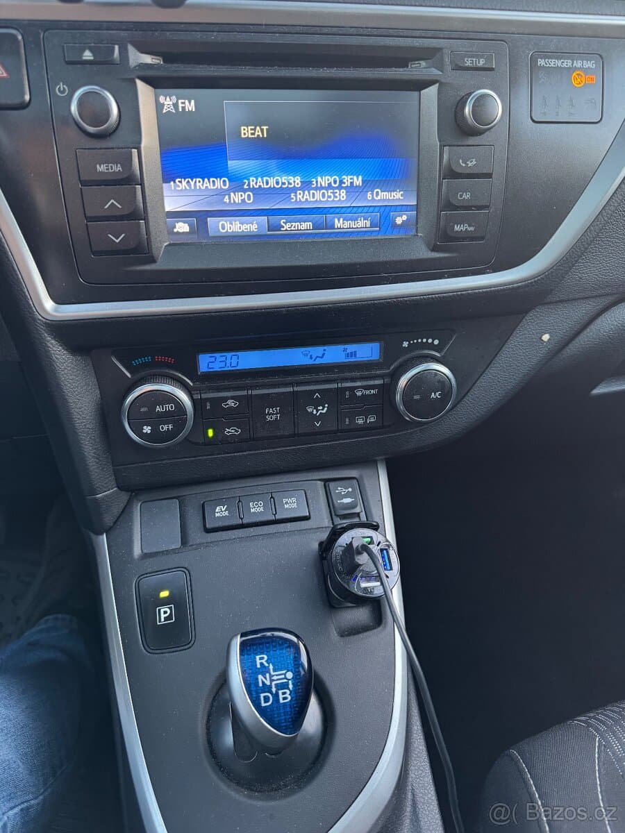 2014 Toyota AURIS - 12