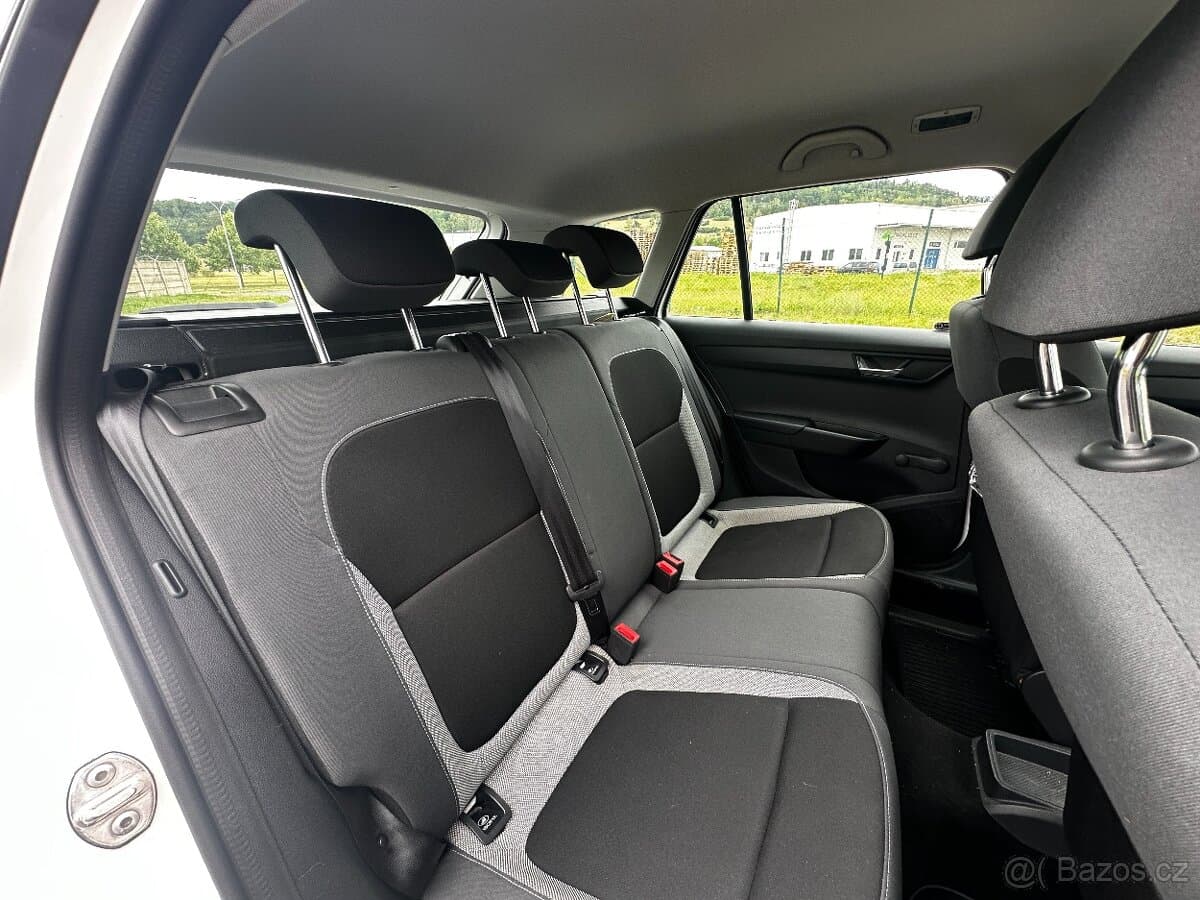 2015 Škoda FABIA - 12