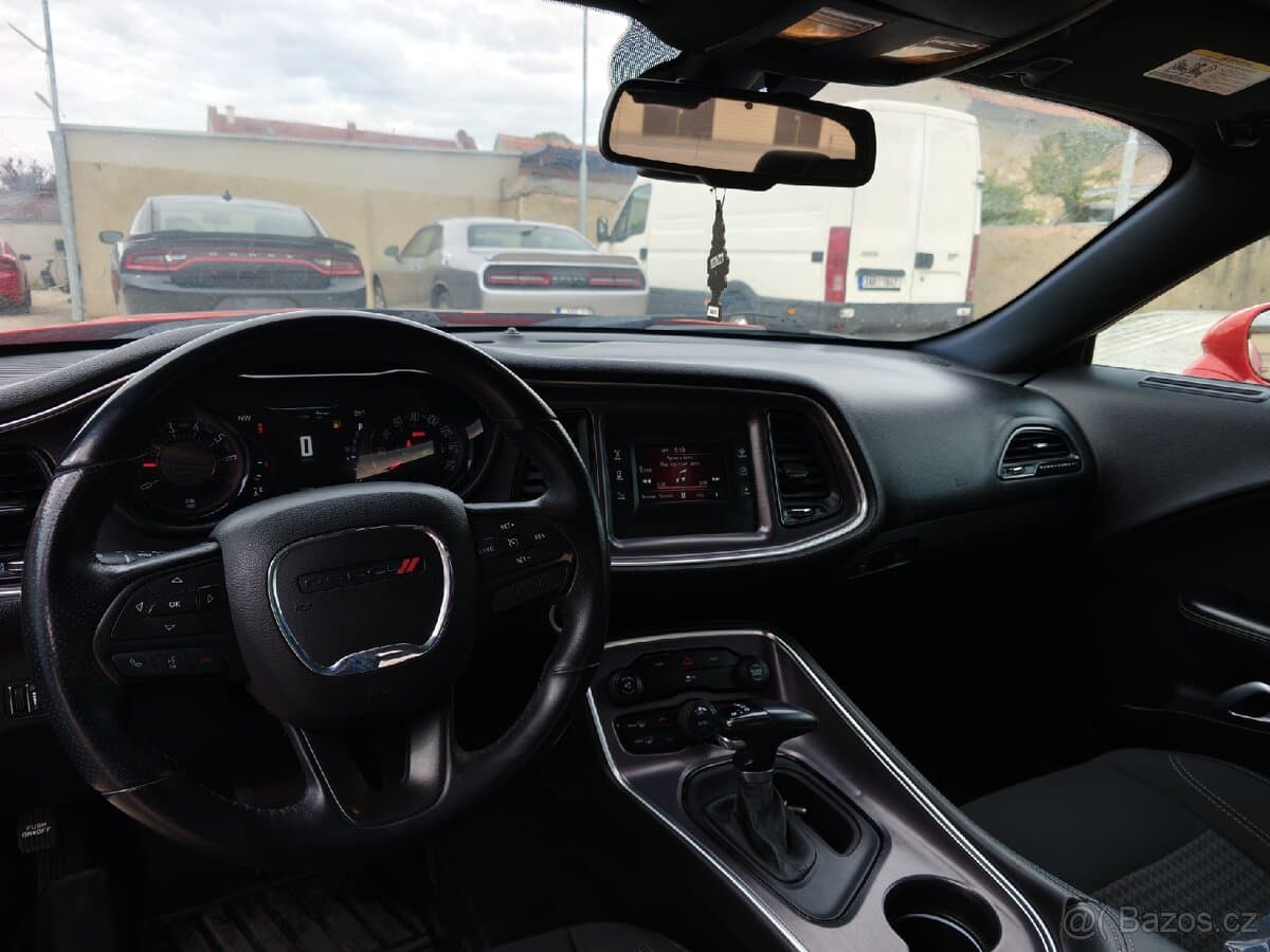 2016 Dodge CHALLENGER - 12