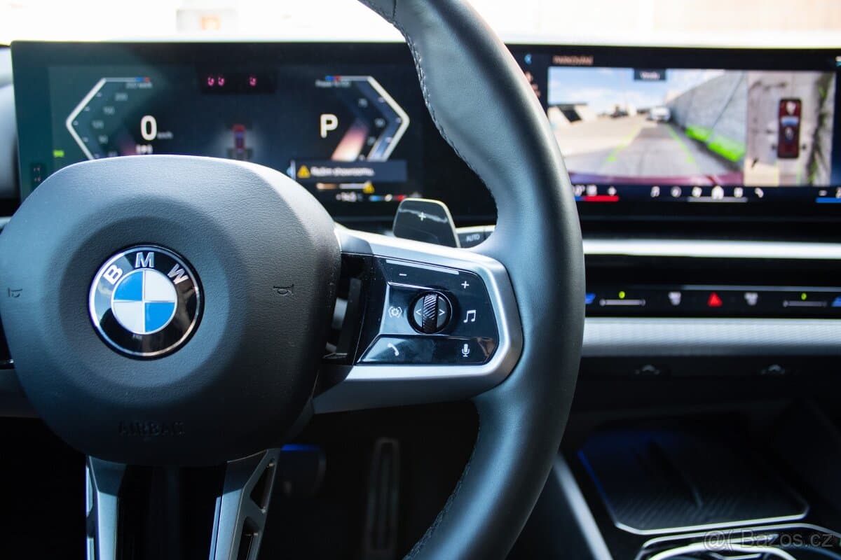 2024 BMW 5-SERIES - 12