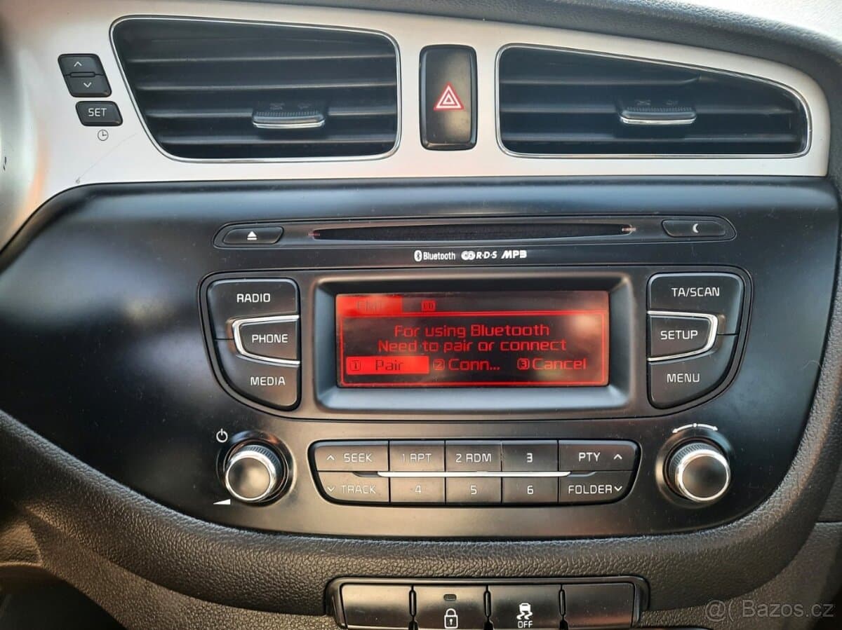 2013 Kia CEE'D - 12