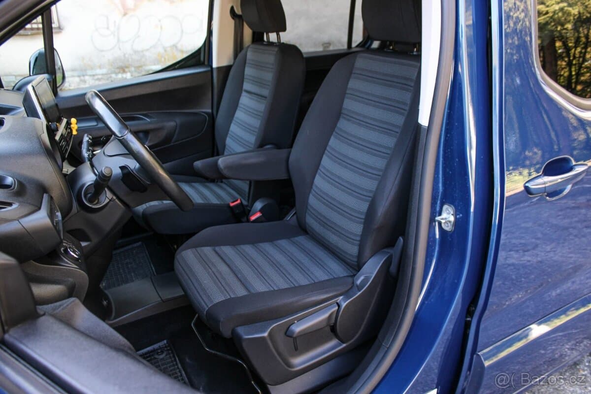 2022 Opel COMBO - 12