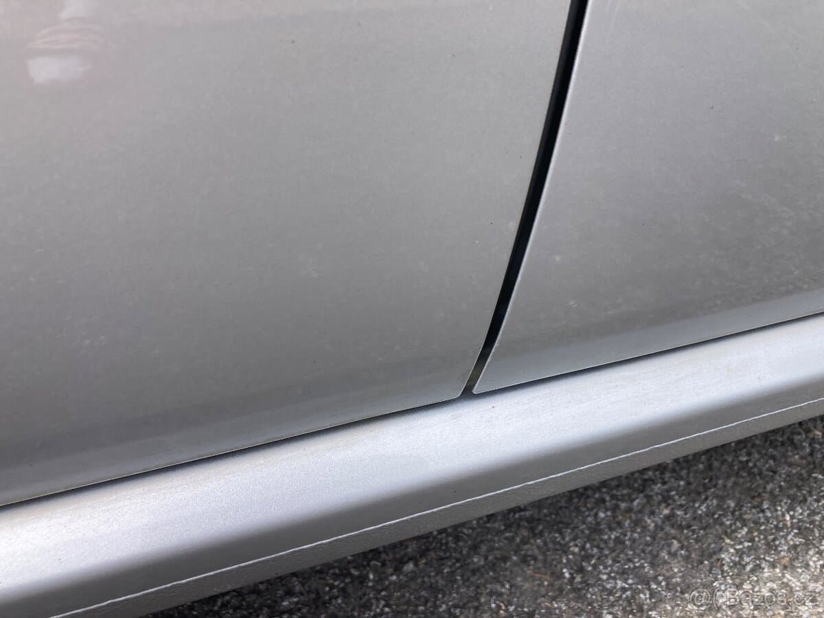 2012 Volkswagen POLO - 12
