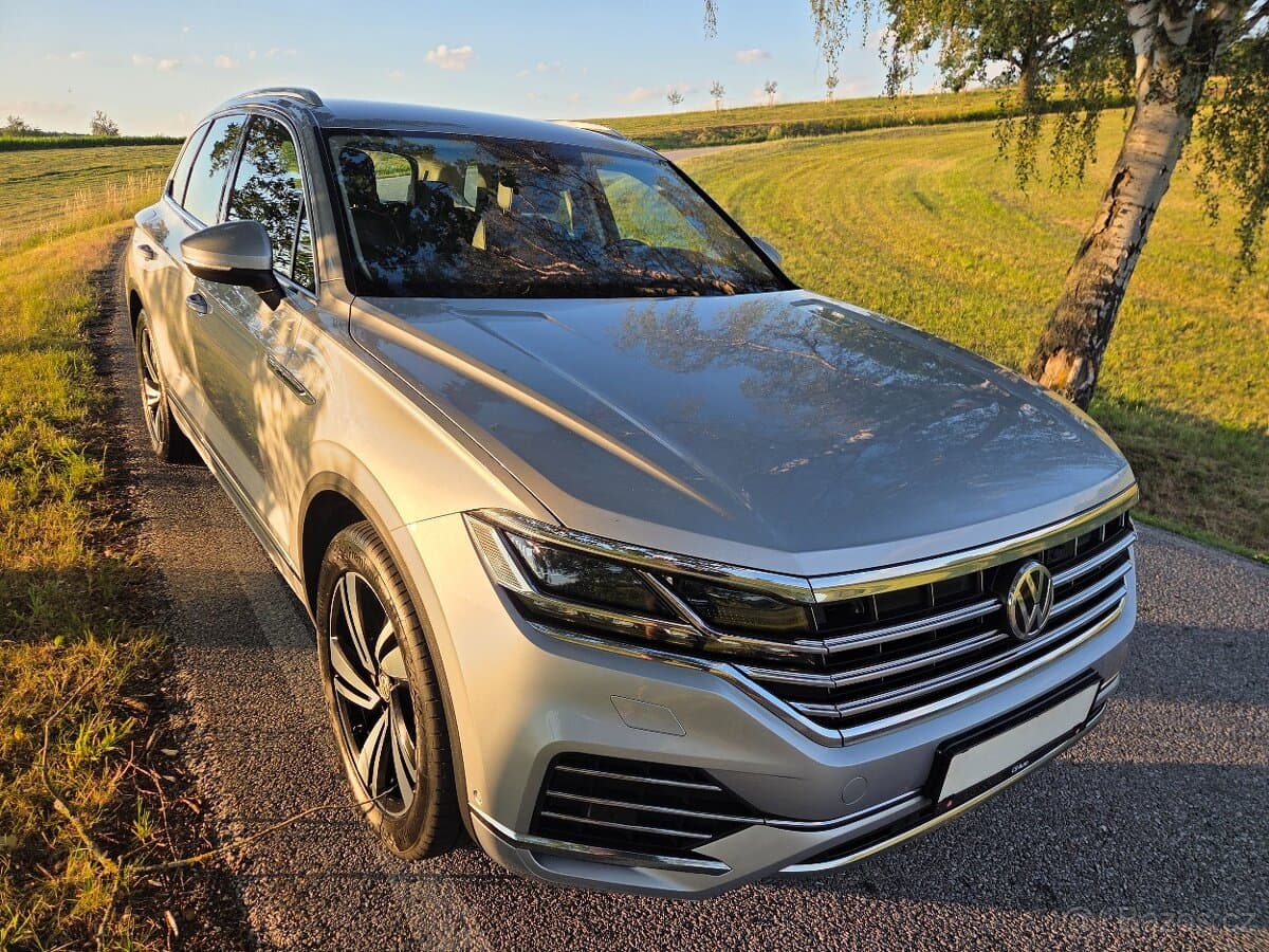 2018 Volkswagen TOUAREG - 12