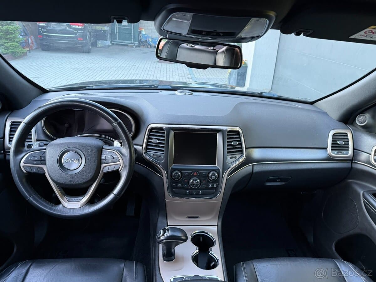 2015 Jeep CHEROKEE - 12
