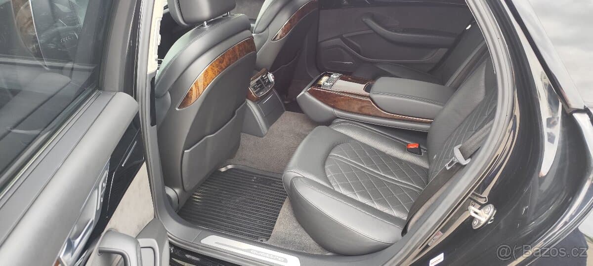 2017 Audi A8 - 12