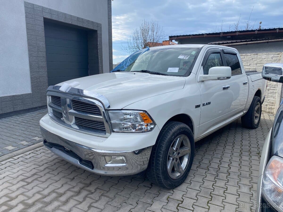 Dodge RAM - 12