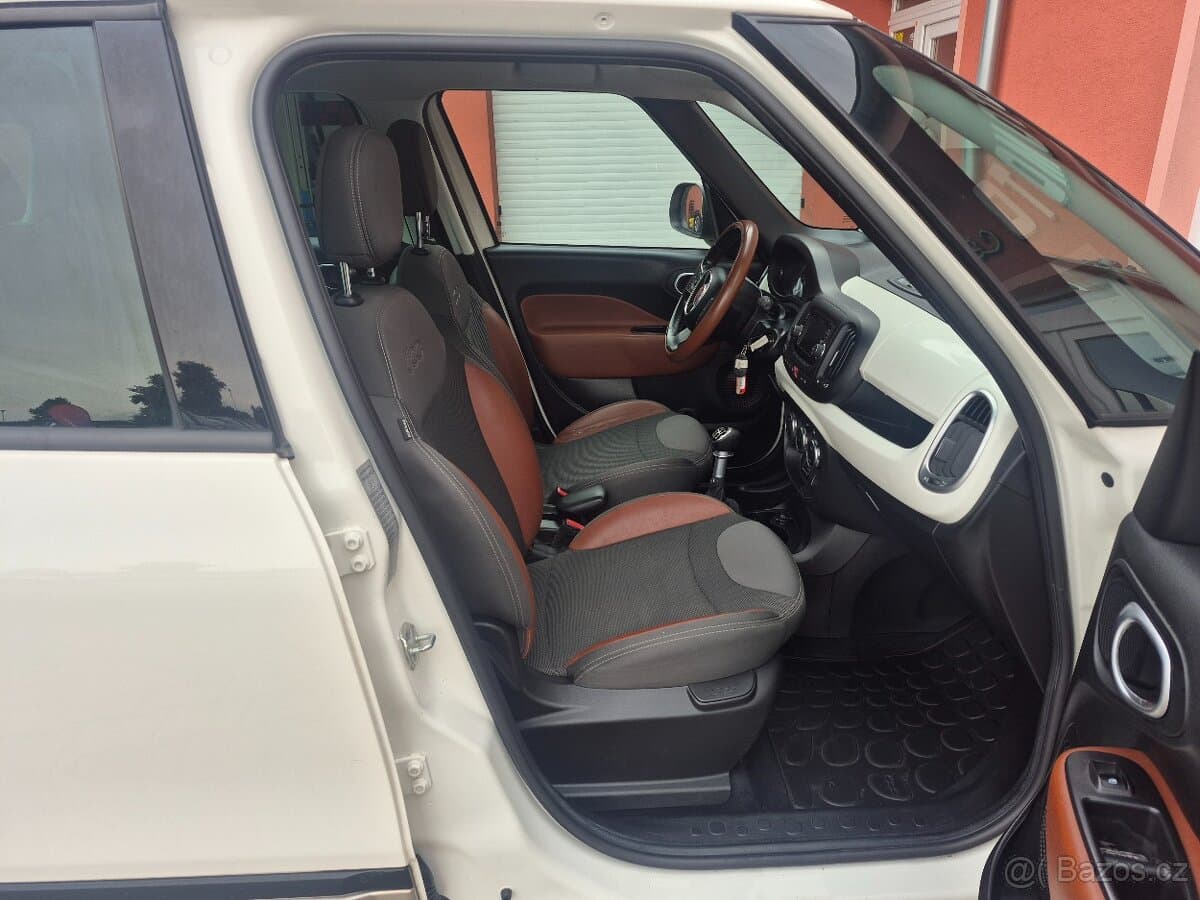 2018 Fiat 500L - 12