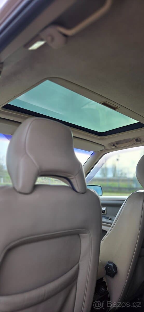 1998 Volvo V70 - 12