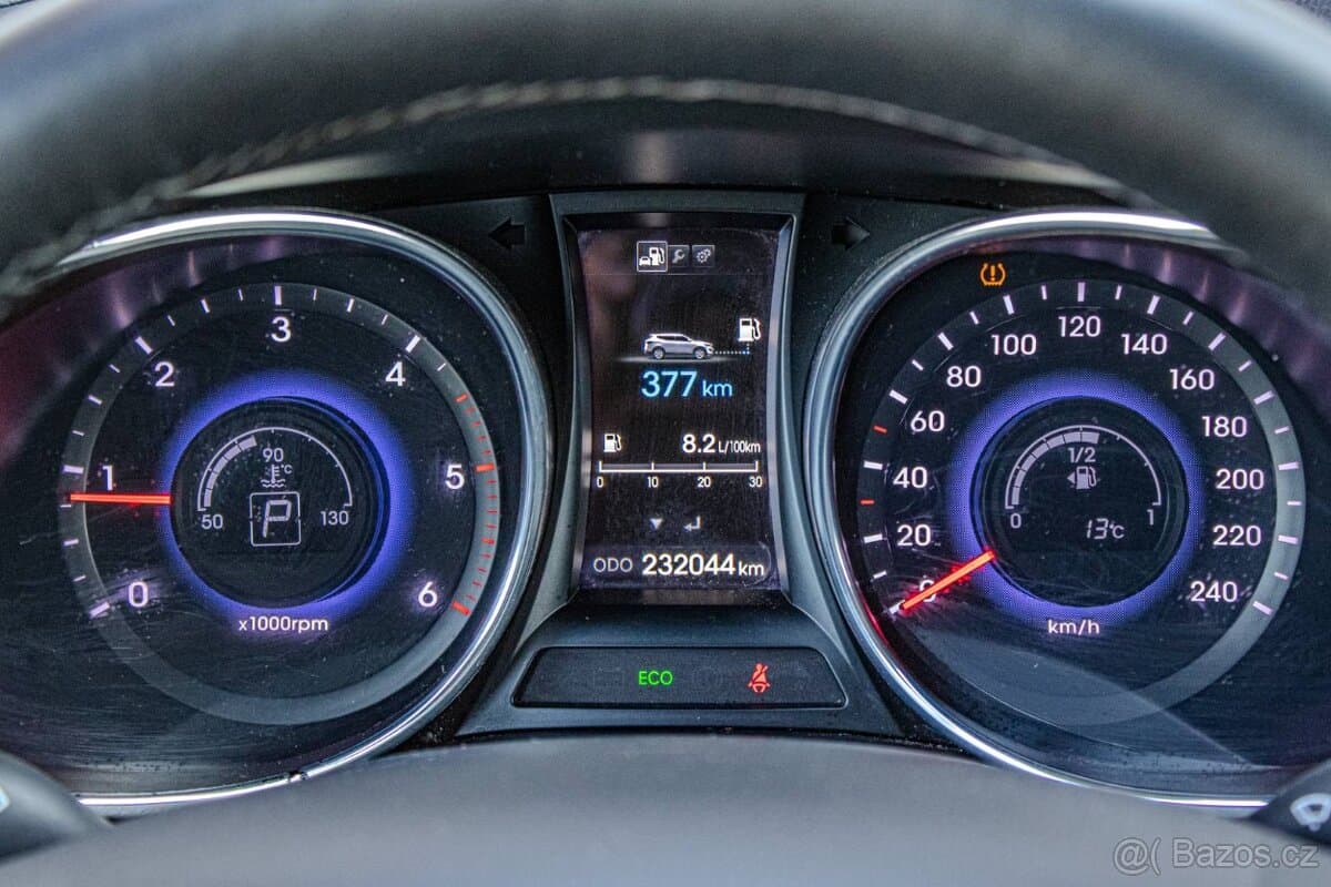Hyundai SANTA FE - 12