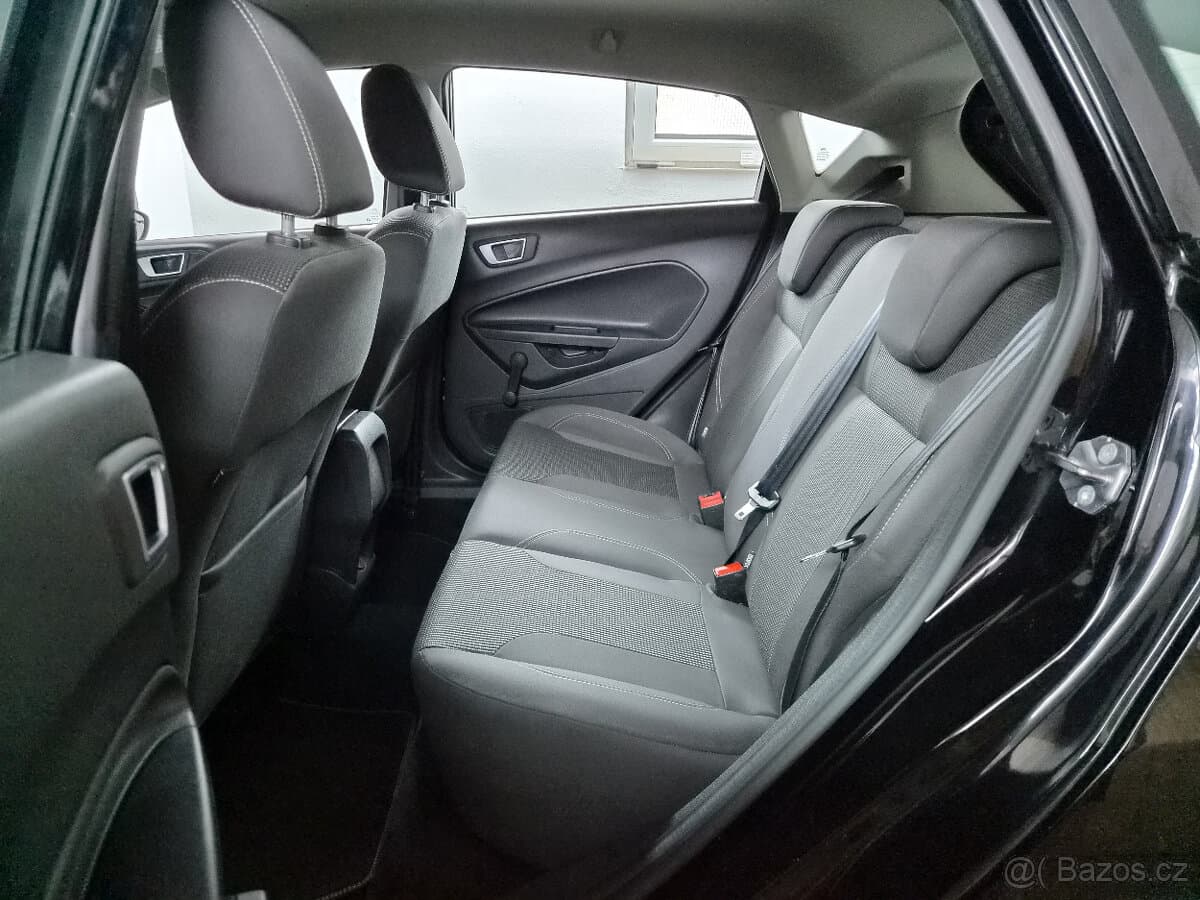2017 Ford FIESTA - 12