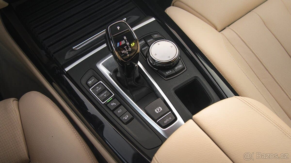 2016 BMW X5 - 12