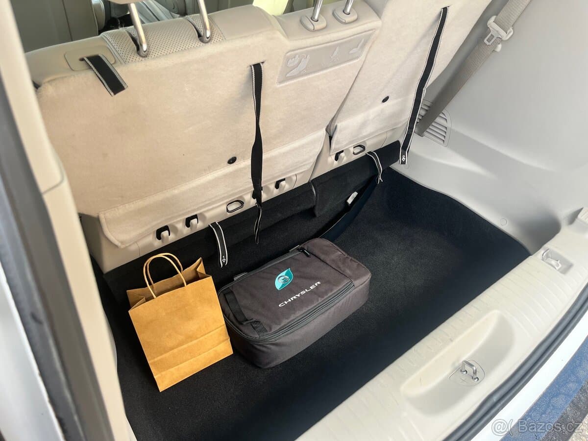 2018 Chrysler PACIFICA - 12