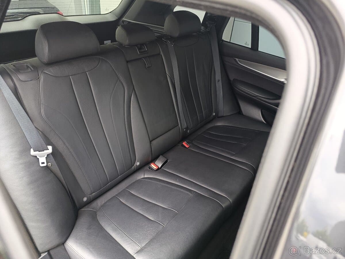 2017 BMW X5 - 12