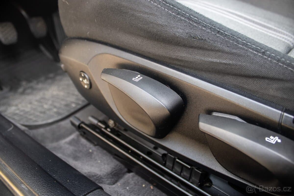 2012 BMW X1 - 12