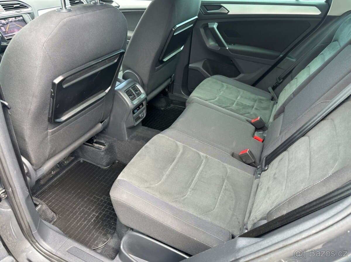 2016 Volkswagen TIGUAN - 12