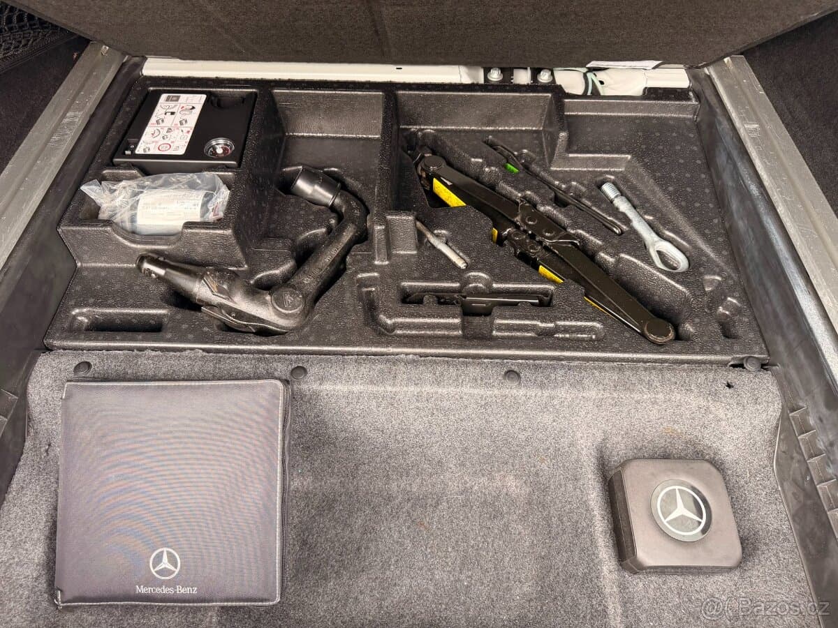 2011 Mercedes-Benz M-CLASS - 12