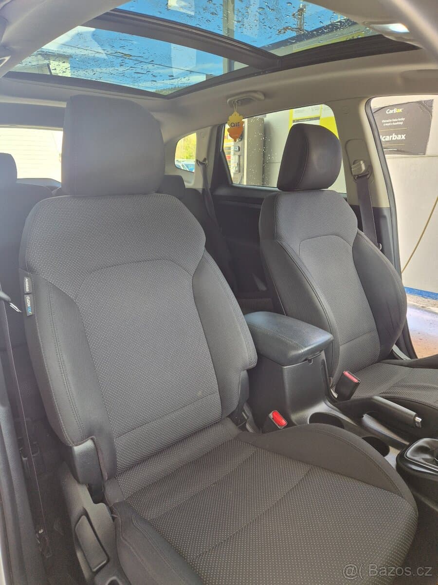 2015 Kia CARENS - 12